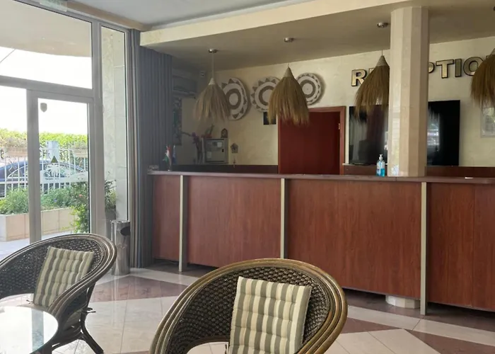 At Sunny * Σάνι Μπιτς